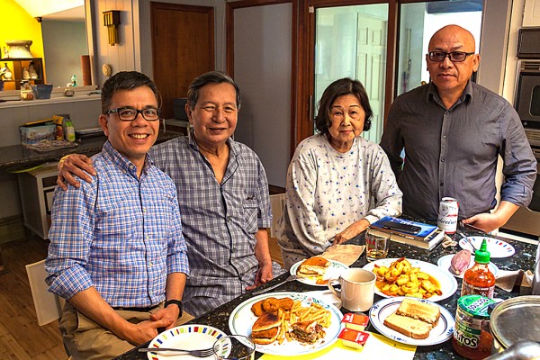 Poets-Phan-Nhien-Hao-and-To-Thuy-Yen-far-left-in-New-Haven-600x400