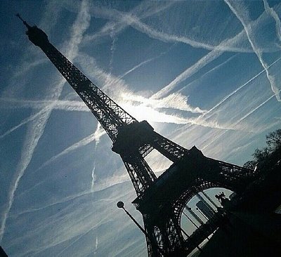 chemtrails_over_paris