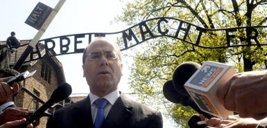Silvan Shalom compares Ahmadinejad to Hitler
