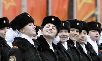 Female cadets, Red Square 2008: grandmothers of the empire?
