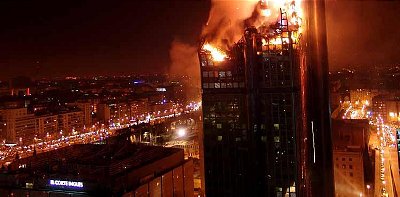 The Windsor Tower burns